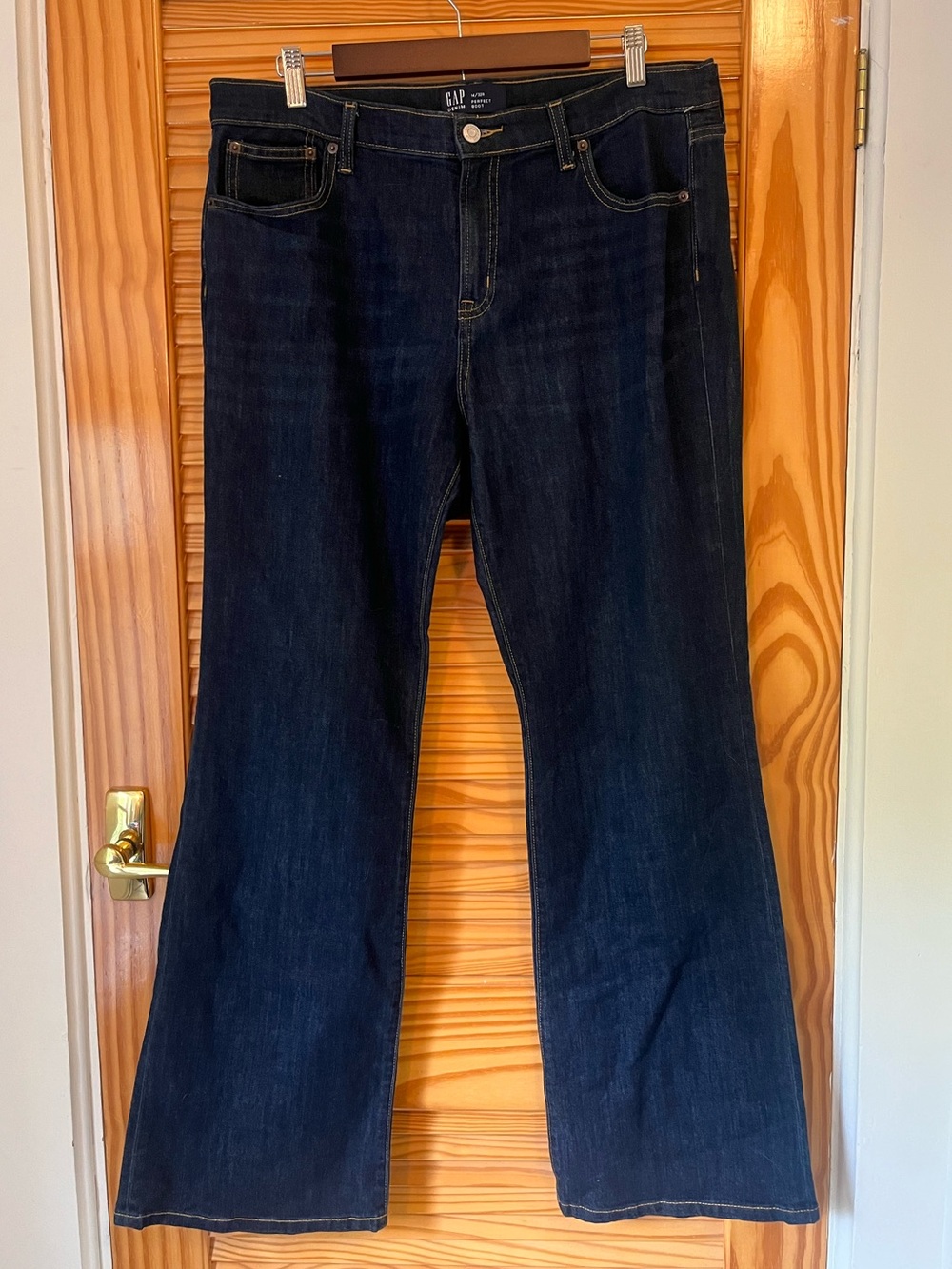 GAP Mid Rise Perfect Boot Dark Wash Bootcut Jeans 14 / 32R